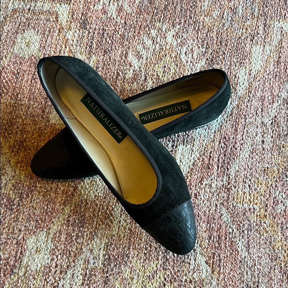 Naturalizer Black Suede and Leather Flats